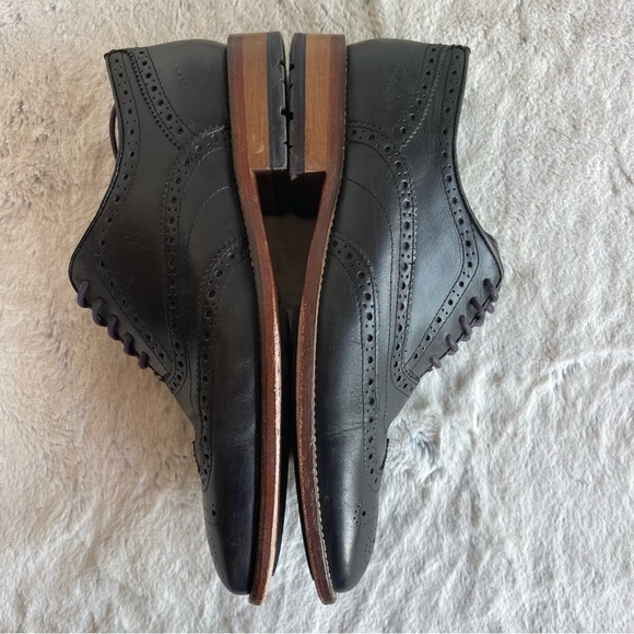 Clark's Lace Up Wing Tip Oxford's Men Size 7.5 Black Shoes - Picture 9 of 15